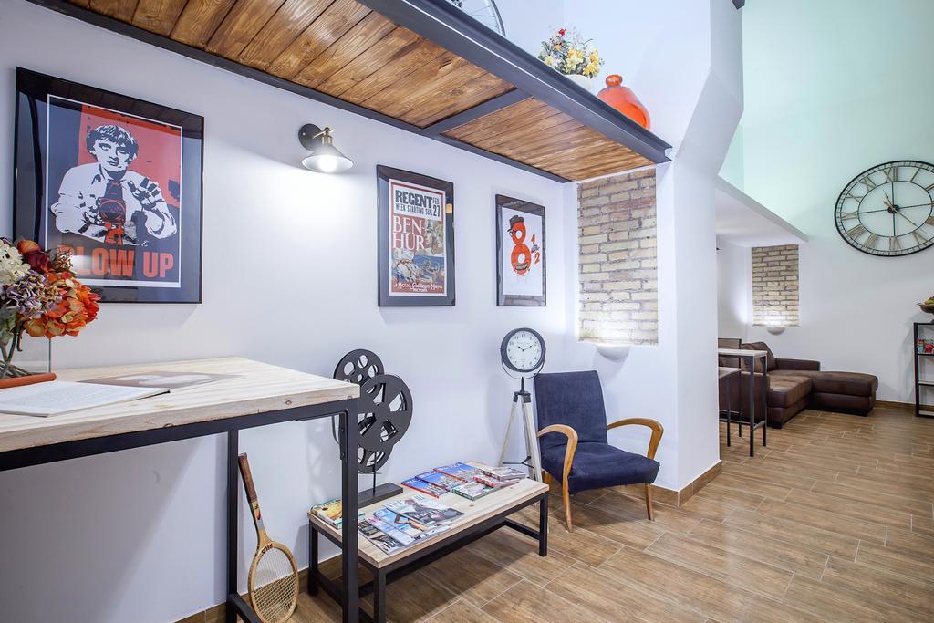 Del Falco Boutique Rooms San Pietro Рим Экстерьер фото